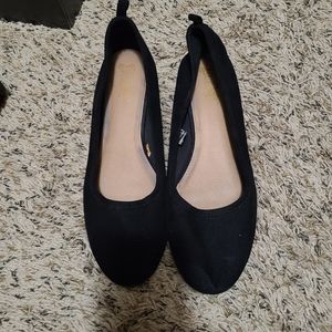 Black small heel suede shoes